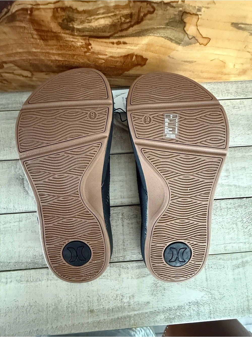 Hurley Men’s Black Foam Flip Flops with Logo Strap, Size 9, NWTs